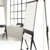 Flip-over met papierrol, op wieltjes die tevens inklapbaar is, met een emaille whiteboard