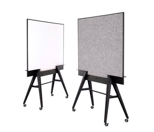 Magnetisch verrijdbaar vilten prikbord aan één zijde en emaille whiteboard aan de andere zijde