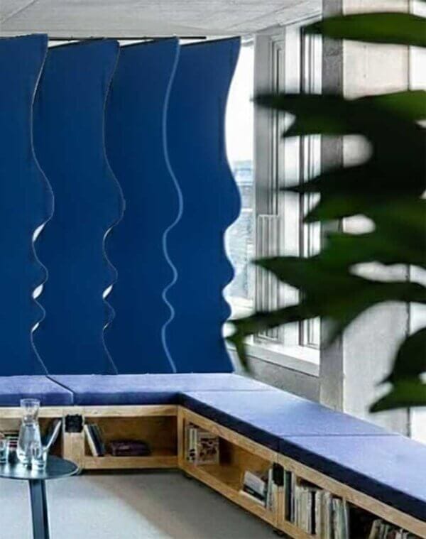 akoestische scheidingswand -lamellen-blauw-StudioVIX